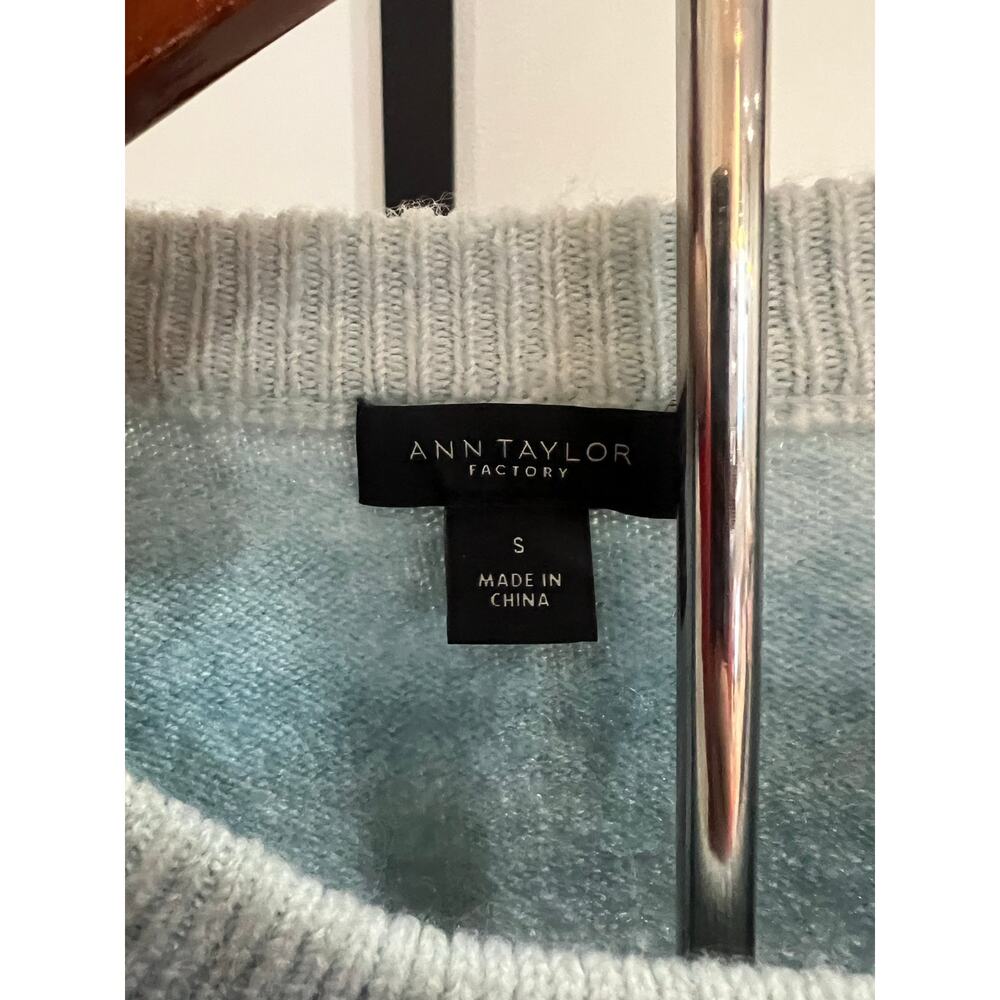 Ann Taylor Boue Ombré Sweater - Picture 3 of 6